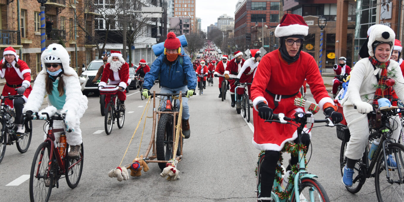 1000s of riders in costume pedal down Prospect Ave in Milwaukee